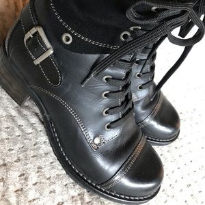 Taos Crave Boots